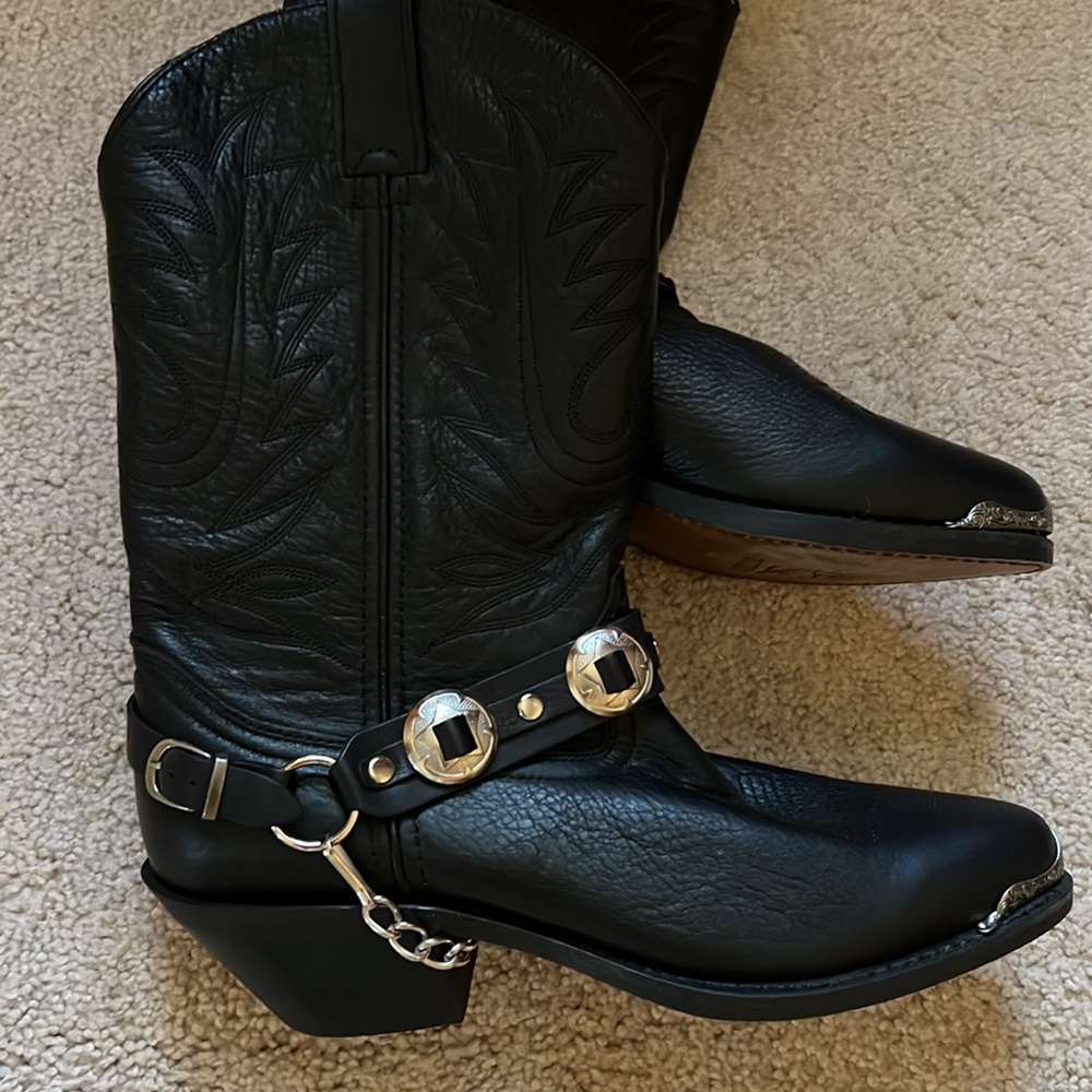 Durango Black Leather Cowgirl boots with chain detail